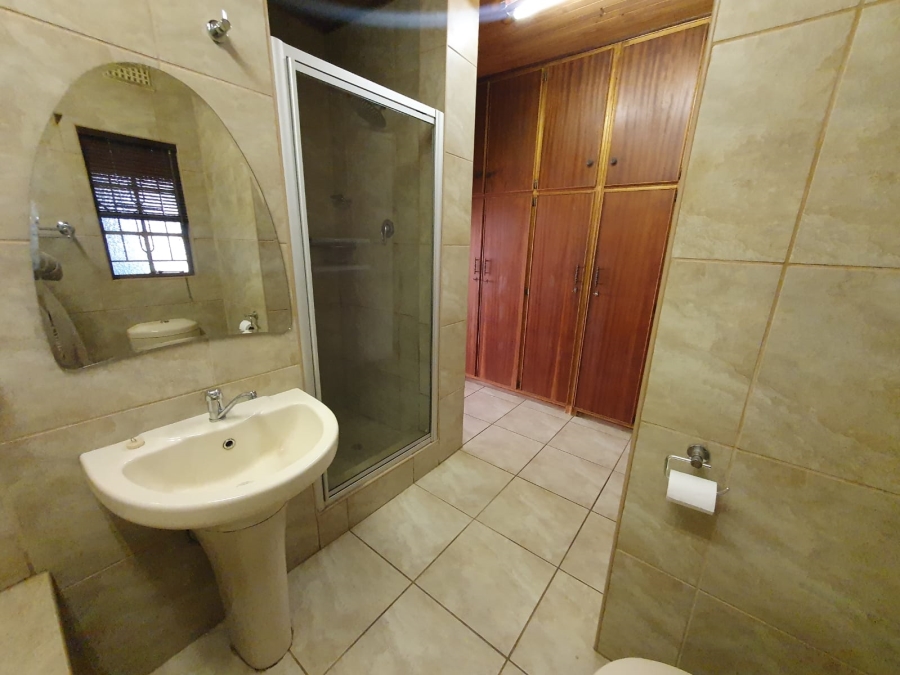 To Let 3 Bedroom Property for Rent in Virginia Free State